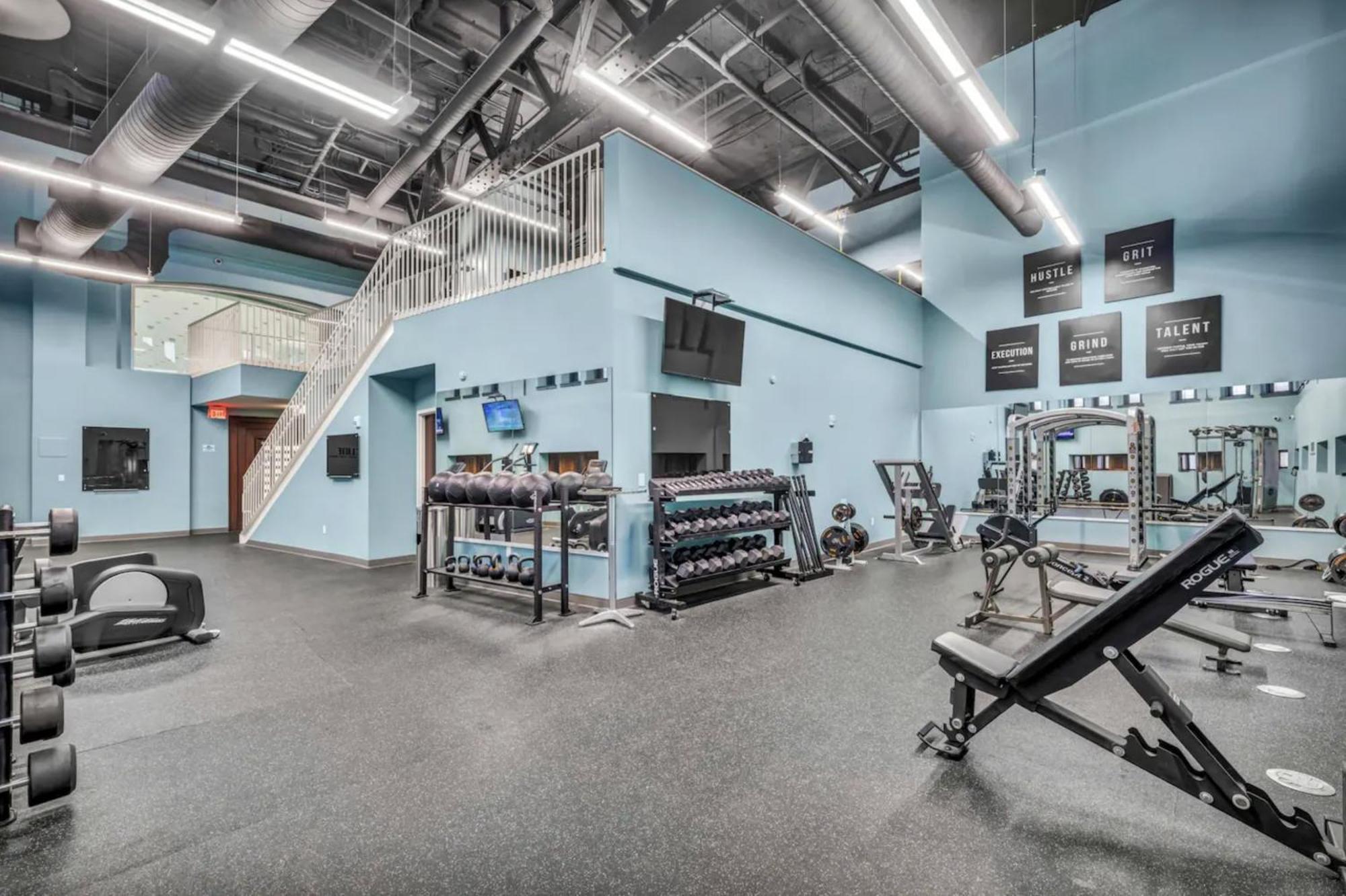 Heart Of Dt With Free Pool & Steam Plus Gym Luxe 812 Cleveland Ngoại thất bức ảnh